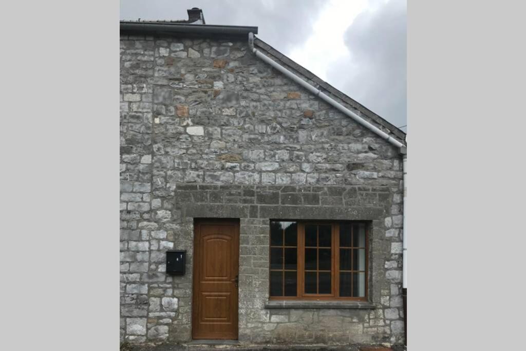 Petite Maison A La Campagne Couvin Exterior foto